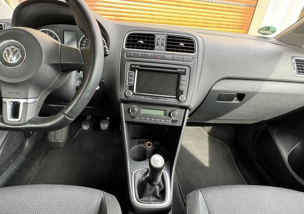Volkswagen Polo cena 18500 przebieg: 173100, rok produkcji 2010 z Bolesławiec małe 596